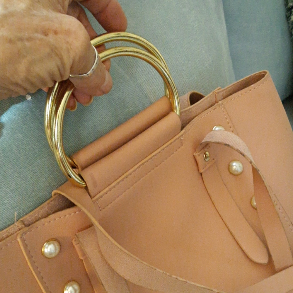 Purse - Picture 2 of 3